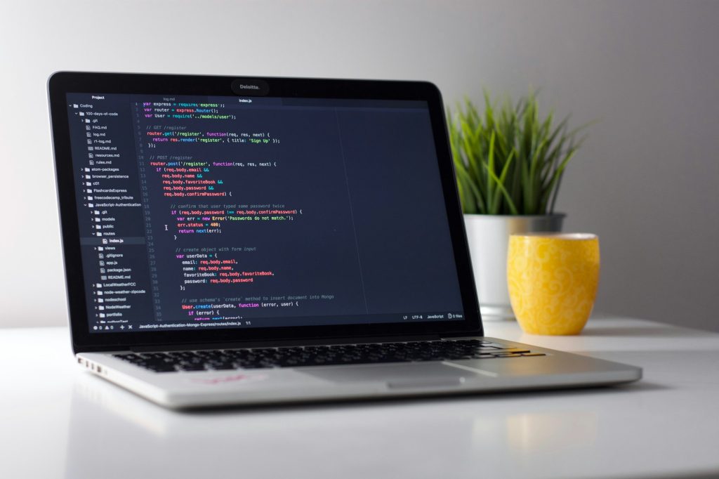 Laravel SaaS Growth Site